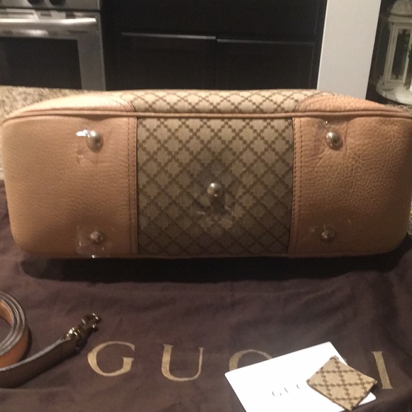 Gucci Diamante Shoulder Bag - Picture 5 of 12